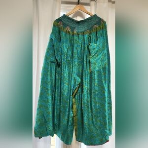 Kantha Bae Silk Synergy Side Split Pants